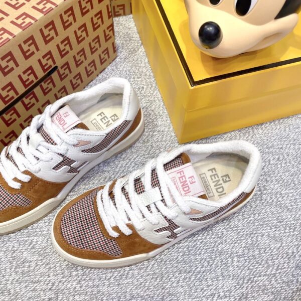 Fendi FD match Camel