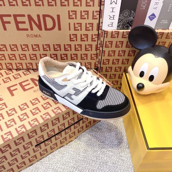 Fendi FD match Black and White Grid