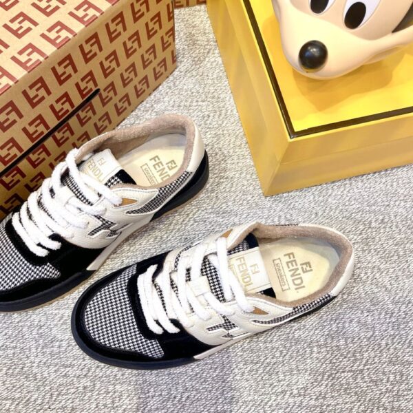 Fendi FD match Black and White Grid