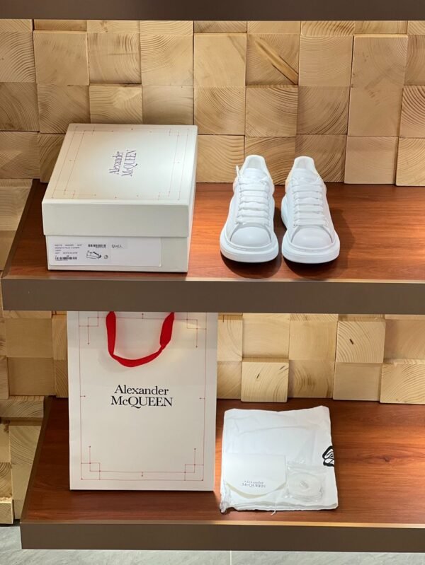 Alexander Mcqueen  Diamond White Beige Gradient