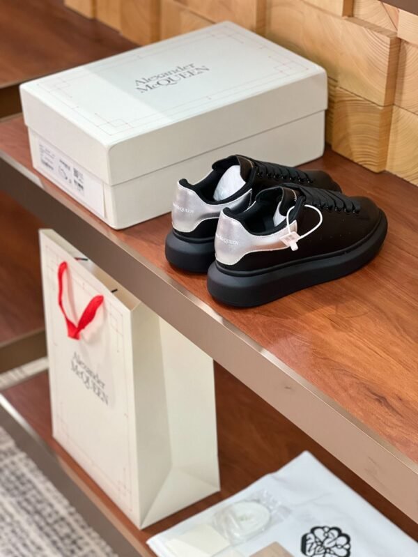 Alexander Mcqueen 24ss Black and Sliver