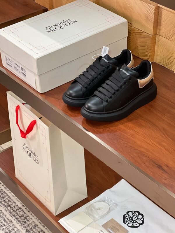 Alexander Mcqueen 24ss Black and Sliver