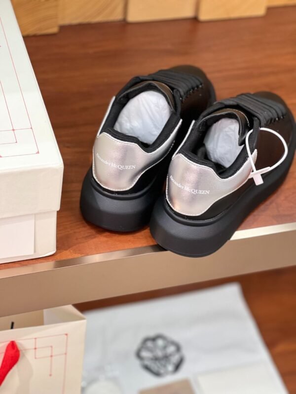 Alexander Mcqueen 24ss Black and Sliver