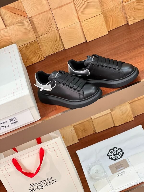 Alexander Mcqueen 24ss Black and Sliver