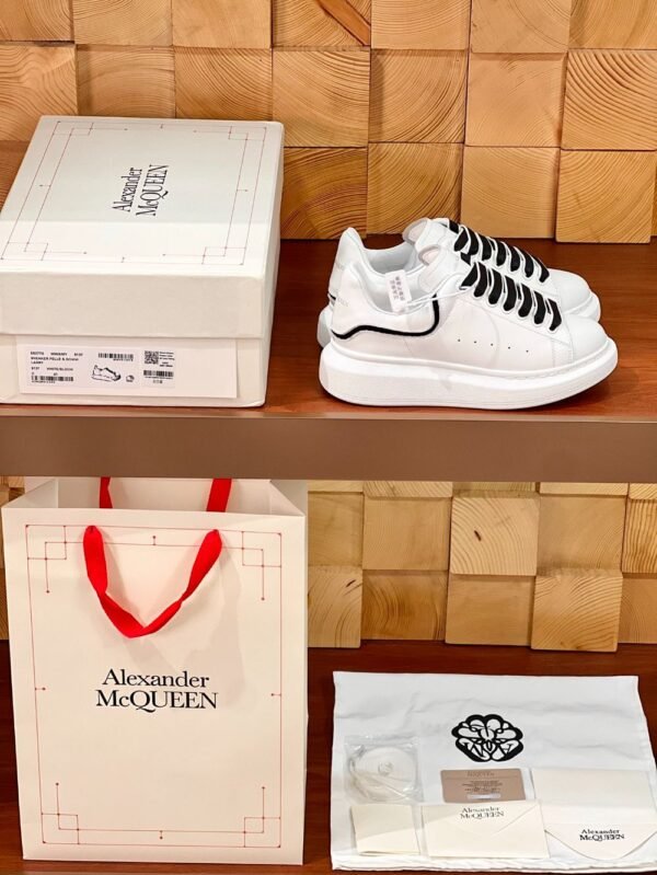 Alexander Mcqueen 24ss White Blackstrip