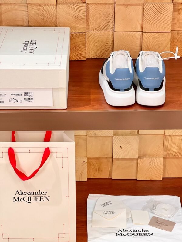 Alexander Mcqueen  24ss White Black Blue