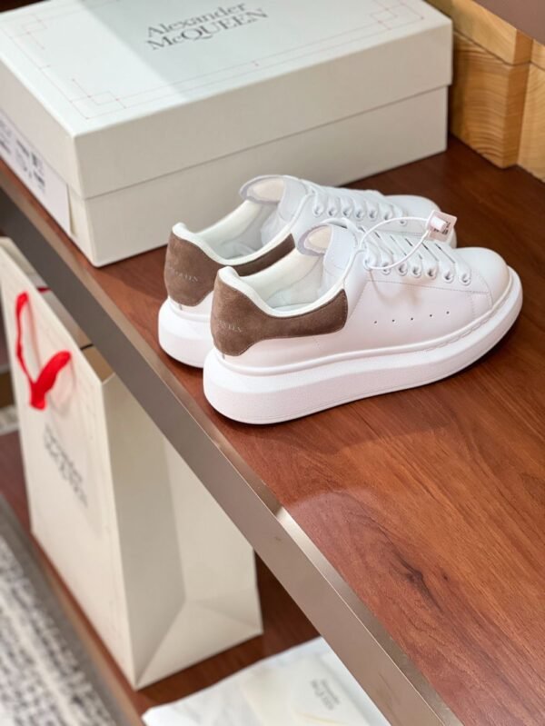 Alexander Mcqueen White Leather Brown