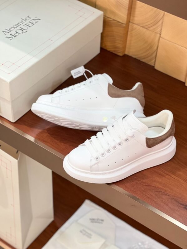 Alexander Mcqueen White Leather Brown