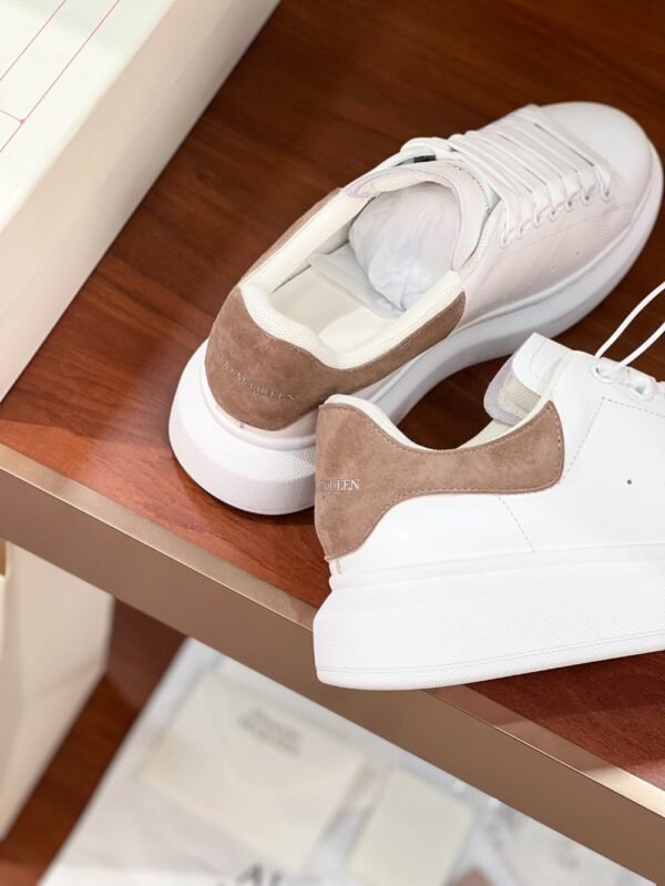 Alexander Mcqueen White Leather Brown