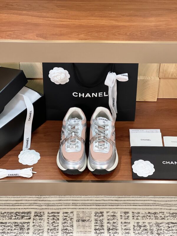 Chanel CC logo Pink Sliver