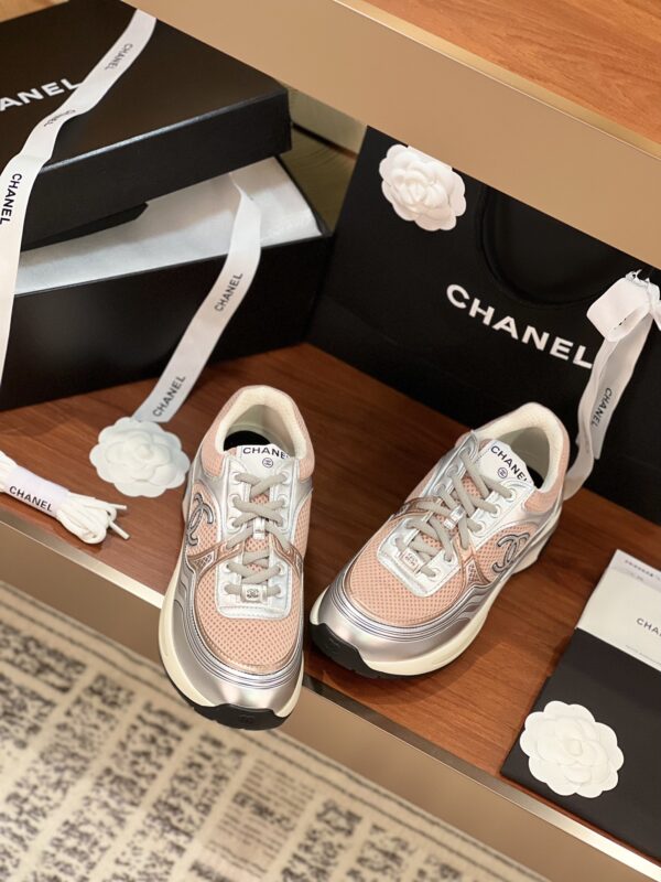 Chanel CC logo Pink Sliver