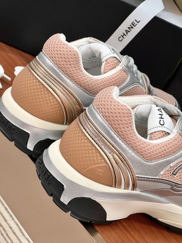 Chanel CC logo Pink Sliver