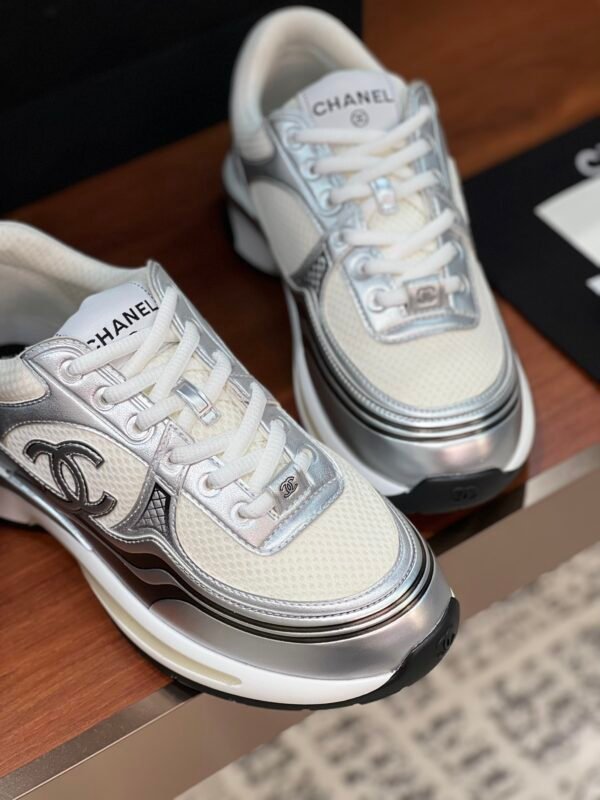 Chanel CC logo Silver White