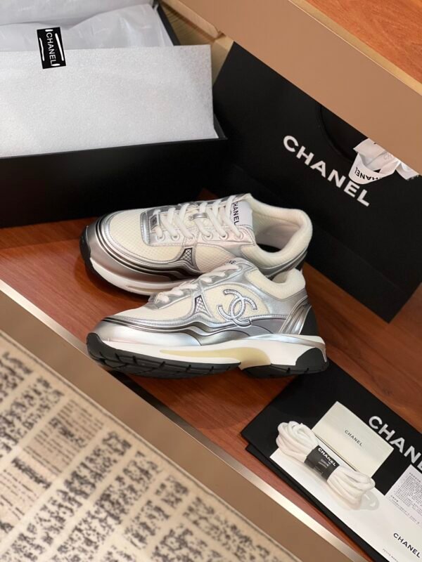 Chanel CC logo Silver White