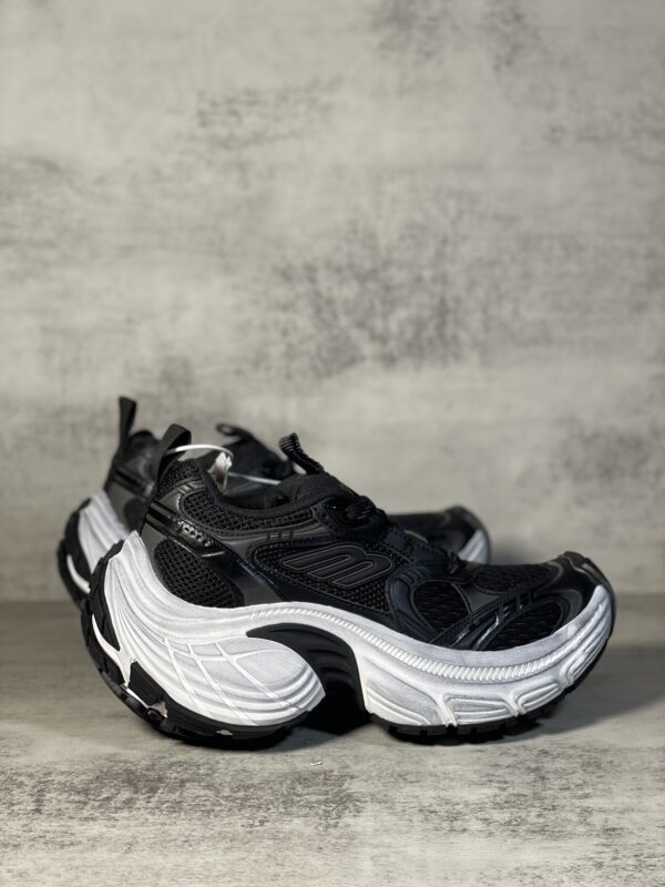 Balenciaga 10XL Black and White