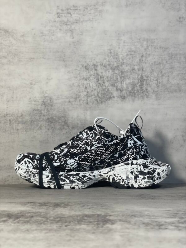 Balenciaga 3XL Black White