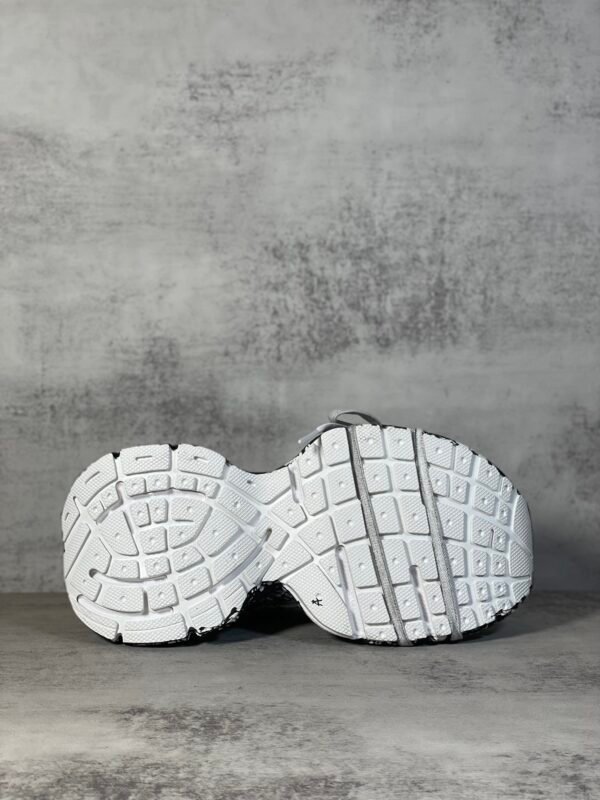 Balenciaga 3XL Destoryed