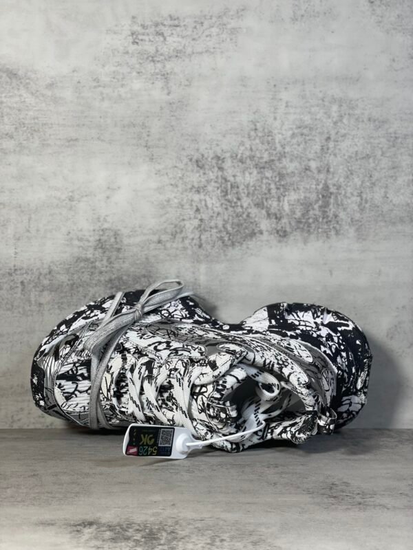 Balenciaga 3XL Destoryed