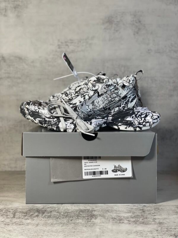 Balenciaga 3XL Destoryed