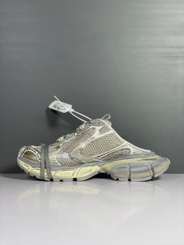 Balenciaga 3XL Slippers Cream