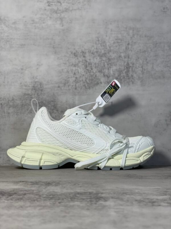 Balenciaga 3XL Night light