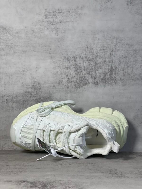 Balenciaga 3XL Night light