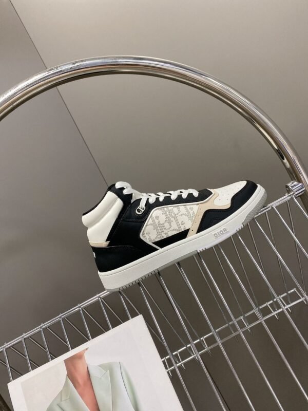 Dior  B27 High  Black and White