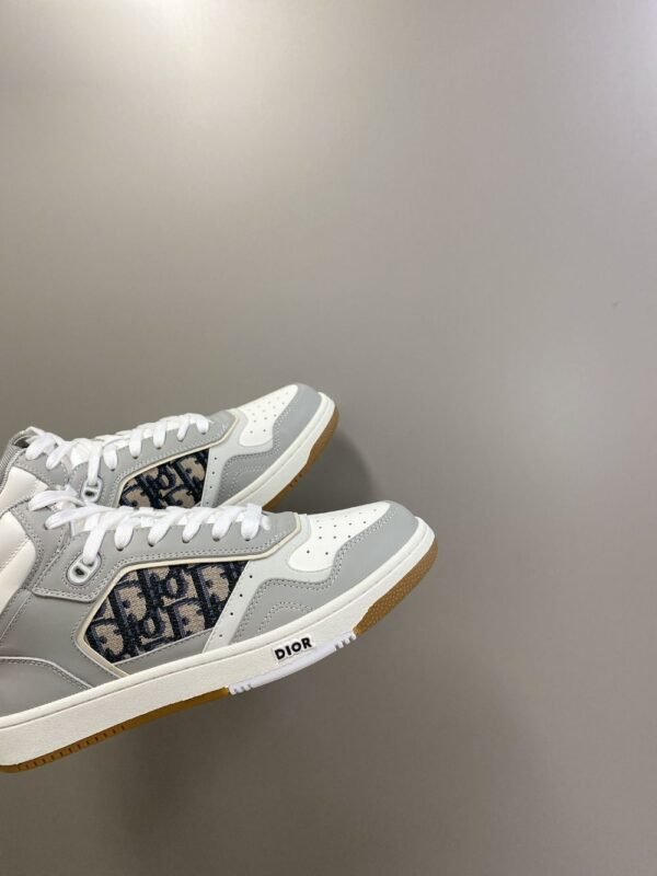 Dior B57 Grey and White