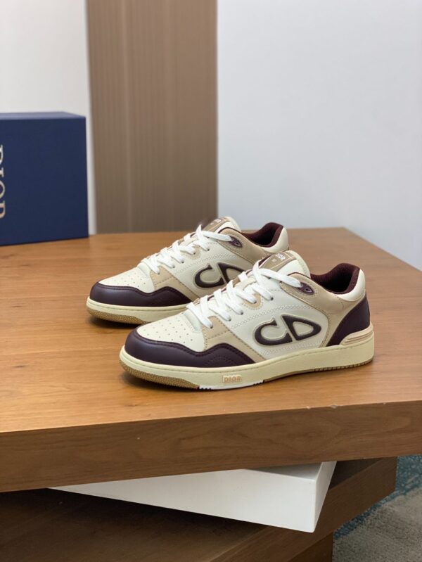 Dior  B57 Khaki