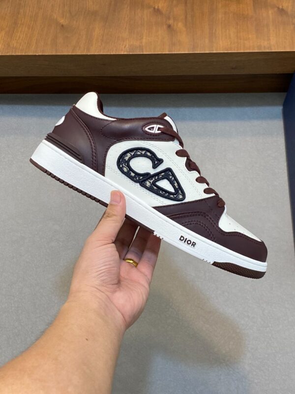 Dior  B57 Wine Red