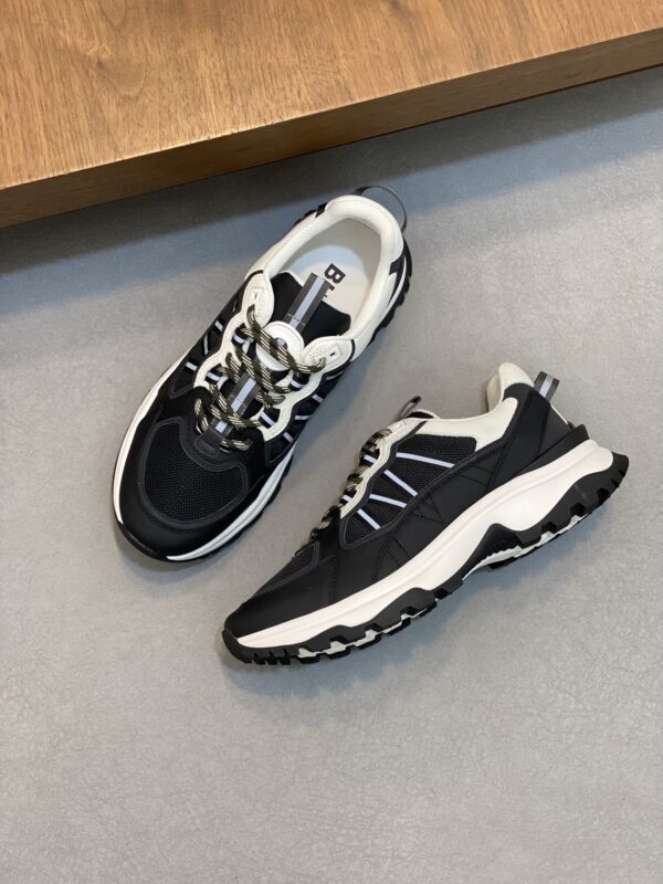 Burberry Sneaker Black Grey