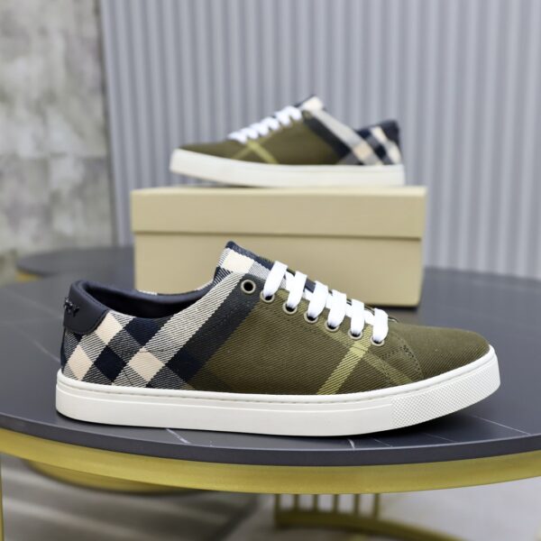Burberry Canvas  Olive Green