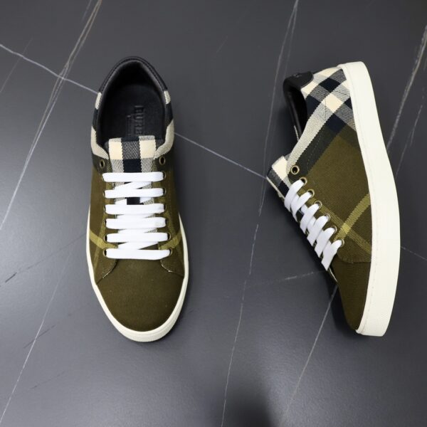 Burberry Canvas  Olive Green