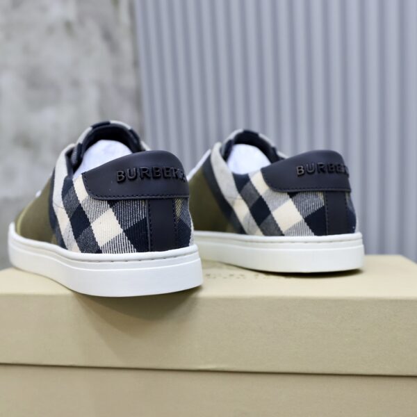 Burberry Canvas  Olive Green