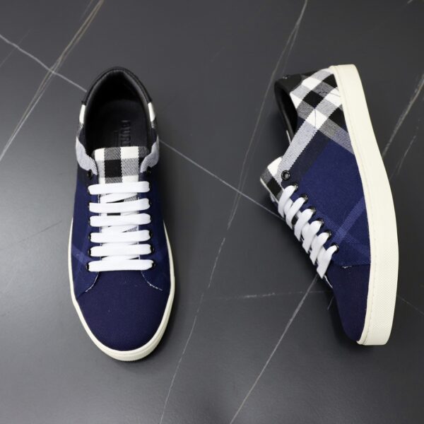 Burberry Canvas Deep Blue