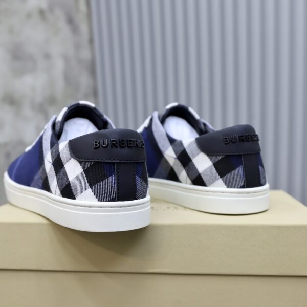 Burberry Canvas Deep Blue