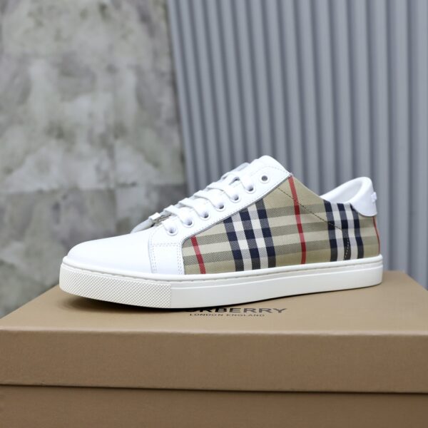 Burberry Canvas Khaki White