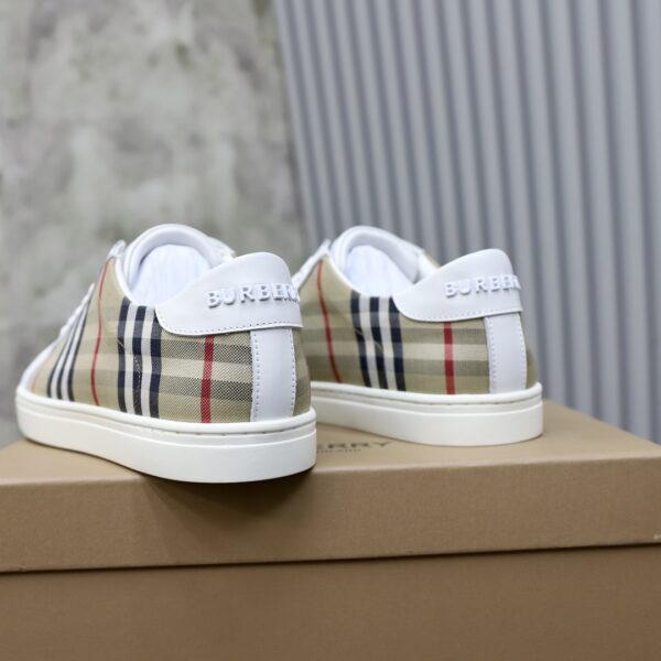 Burberry Canvas Khaki White
