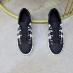 Burberry Canvas Black White