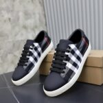 Burberry Canvas Black White