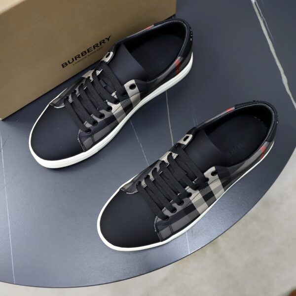 Burberry Canvas Black Khaki