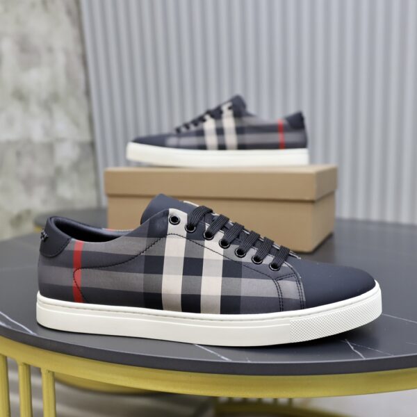 Burberry Canvas Black Khaki