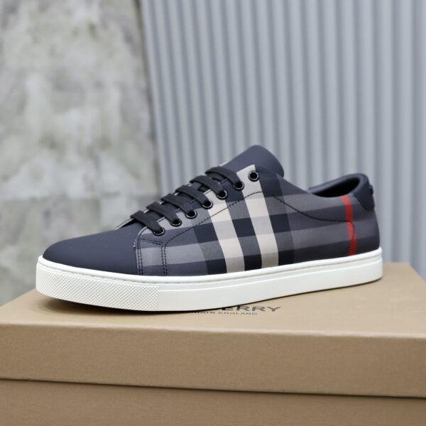 Burberry Canvas Black Khaki