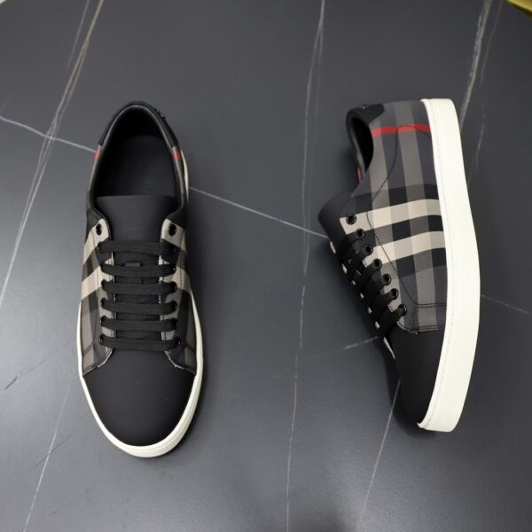 Burberry Canvas Black Khaki
