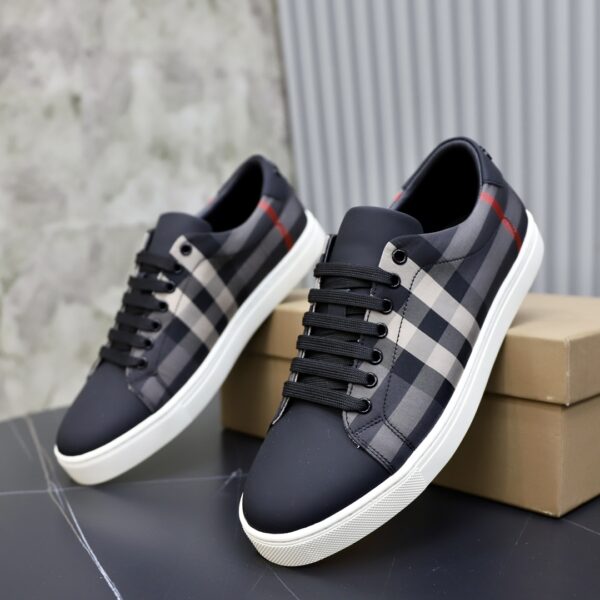 Burberry Canvas Black Khaki
