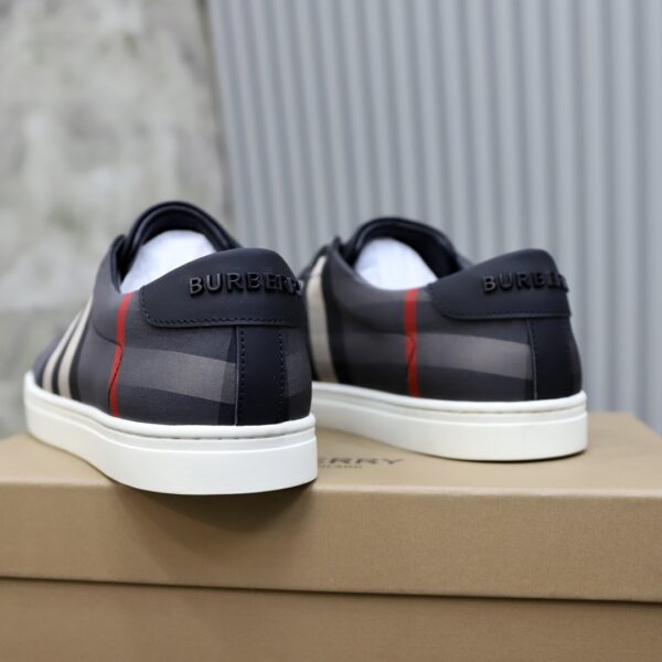 Burberry Canvas Black Khaki