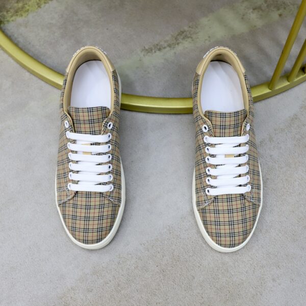 Burberry Canvas Khaki
