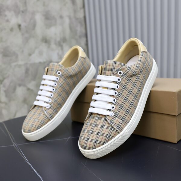 Burberry Canvas Khaki