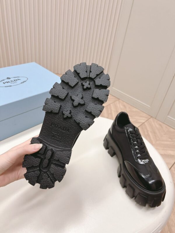 Prada Flatform Shoes Black