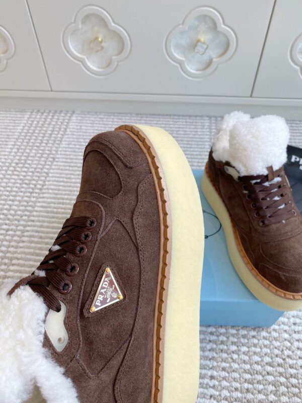 Prada Snow Boots Brown